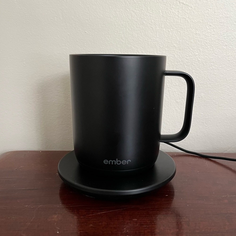 Ember • 10 oz. Temperature Controlled Mug